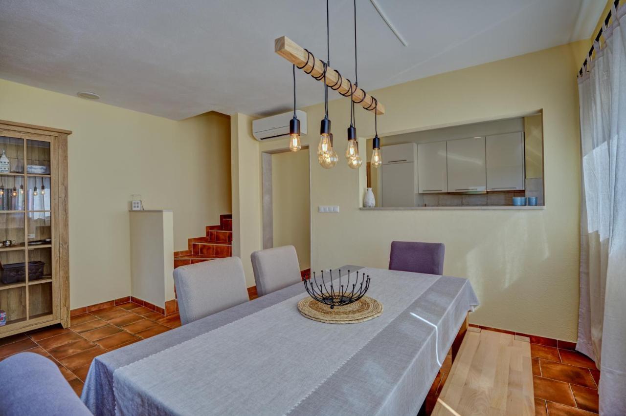 Anovi Holiday Homes By Litto Τρογκίρ Εξωτερικό φωτογραφία